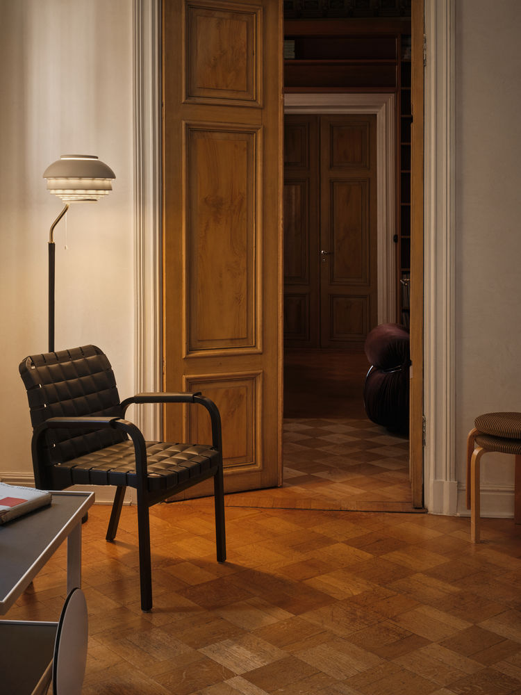 A811 Lattiavalaisin | Artek, 1965