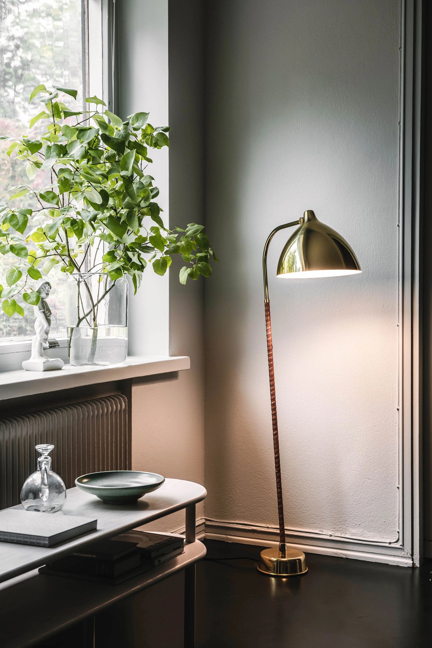 Lisa floor lamp | Lisa Johansson-Pape