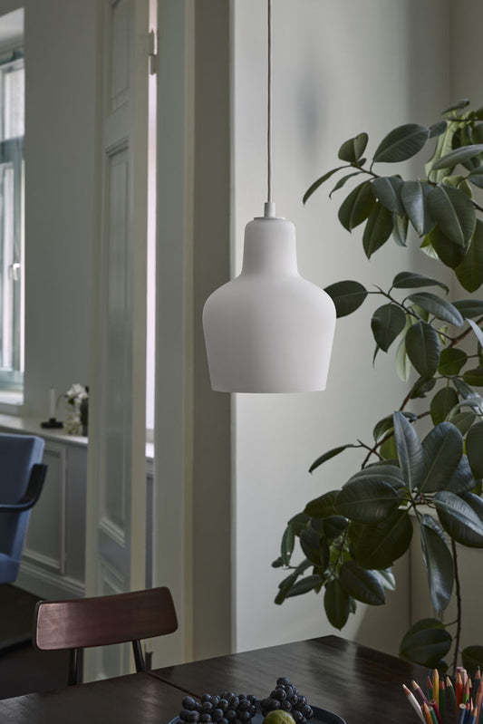 A440 Riippuvalaisin | Alvar Aalto, 1954
