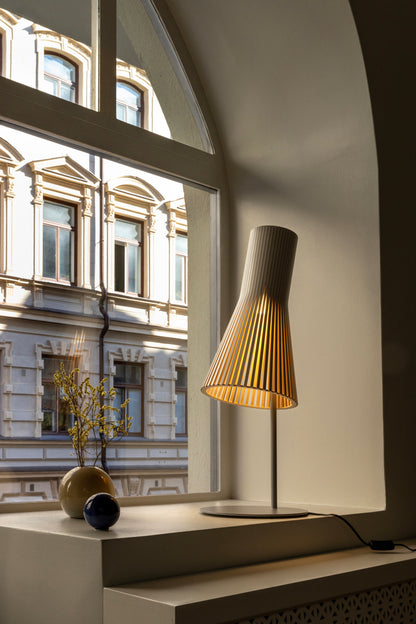 Secto 4220 Table Lamp | Seppo Koho