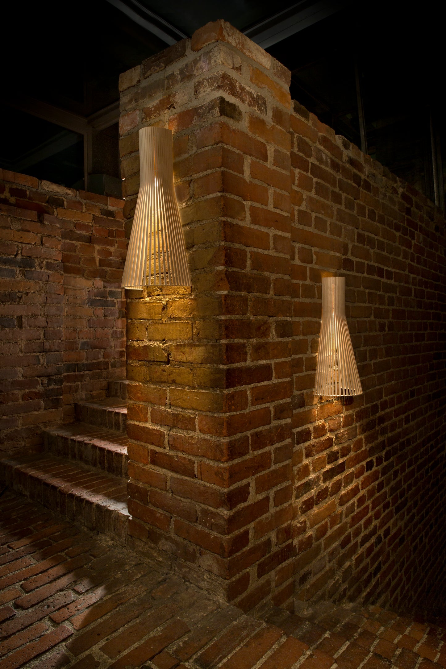 Secto 4230 Wall Lamp | Seppo Koho 