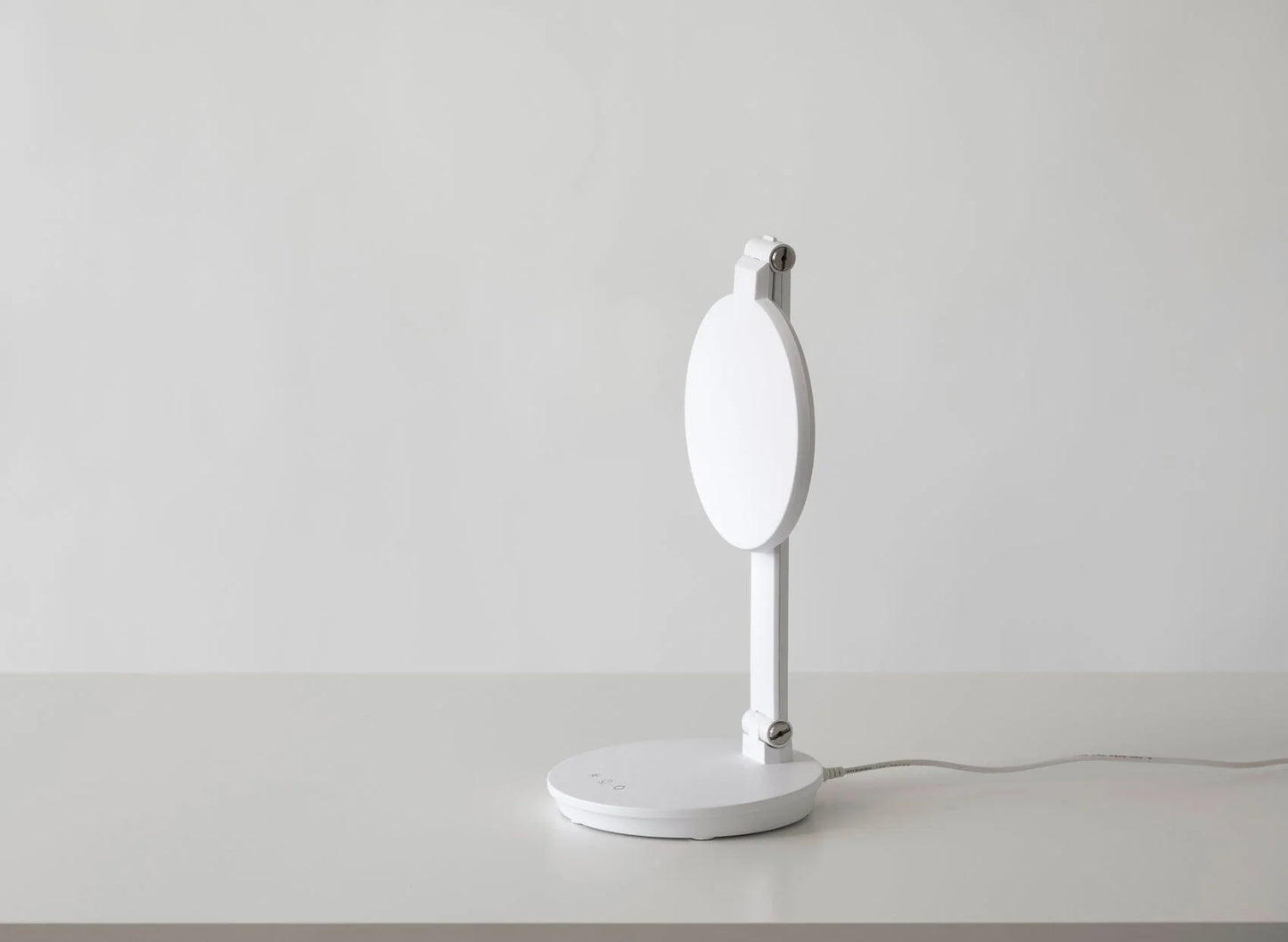 Inari desk lamp | INNOLUX
